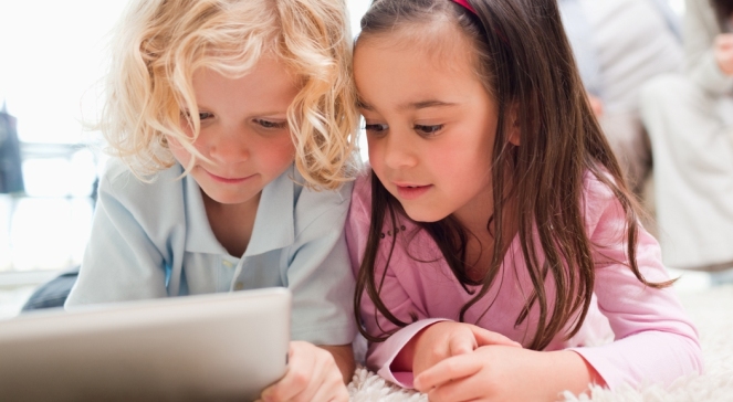 Dziecko plus smartfon i tablet? Tryb Kids Mode na ratunek