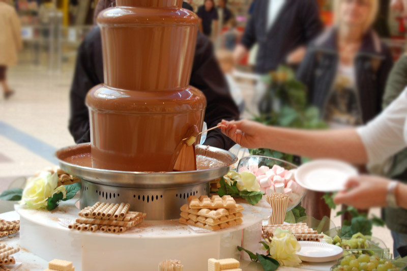 Czy warto wynająć fontannę czekoladową?