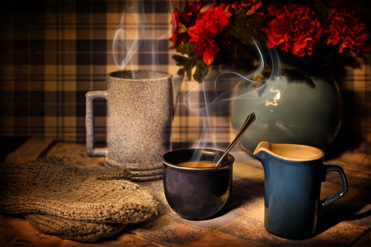 Kawa a herbata – podobieństwa i różnice