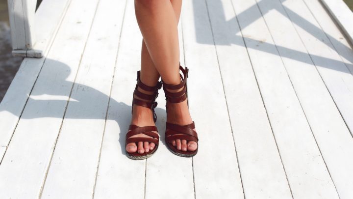 Jak wybrać idealne letnie obuwie?